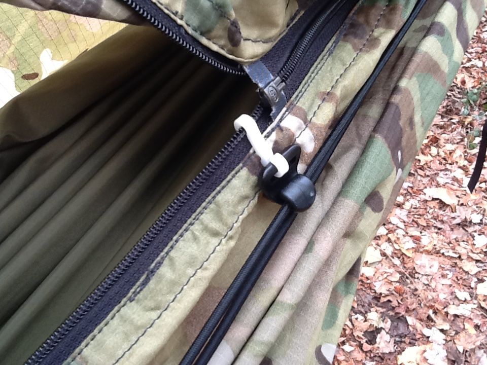 Quilt hooks and pack hooks on an XLC